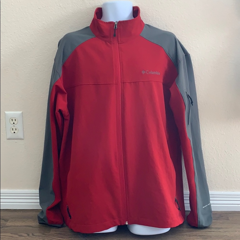 Nwot Columbia Shadow Heights soft shell jacket